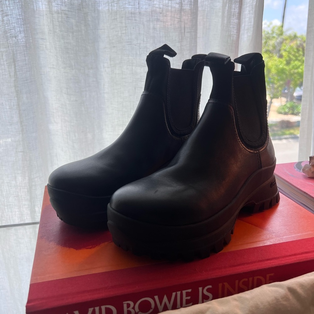 SIZE 6 LOEFFLER RANDALL TONIGHT ANKLE BLACK BOOTS